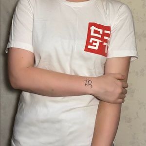 White T-shirt With Red Logo